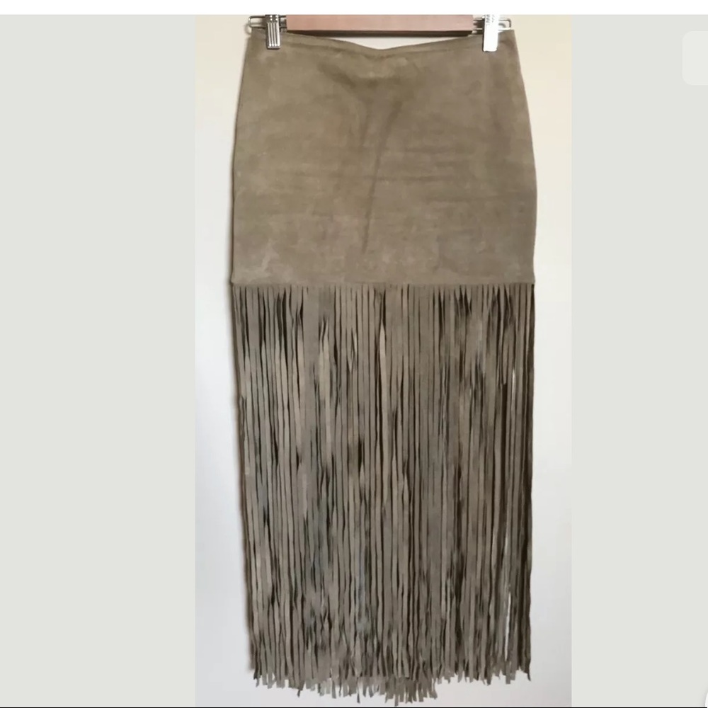 ThePerfext Mimi Fringe Suede Skirt - Picture 3 of 11